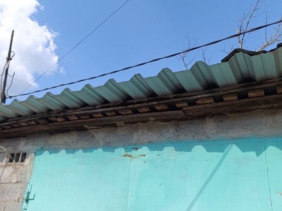 Гараж в районі міського ринку, вул.Різдвяна
