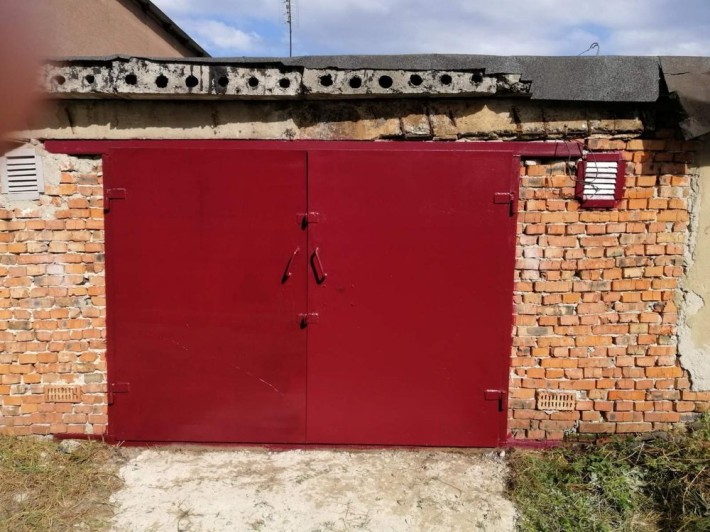 Продам цегляний гараж 25,8 м2, вул. Хіміків, Калуш - фото 1