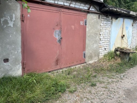 Продам гараж у гаражному кооперативі в районі заводу ЗБШ Коростень