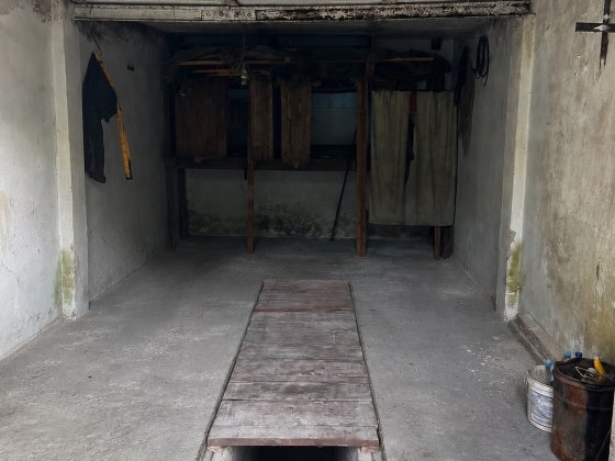 Продам гараж, гаражний масив біля кладовища, м-н Шахтарський, навпроти монастиря.