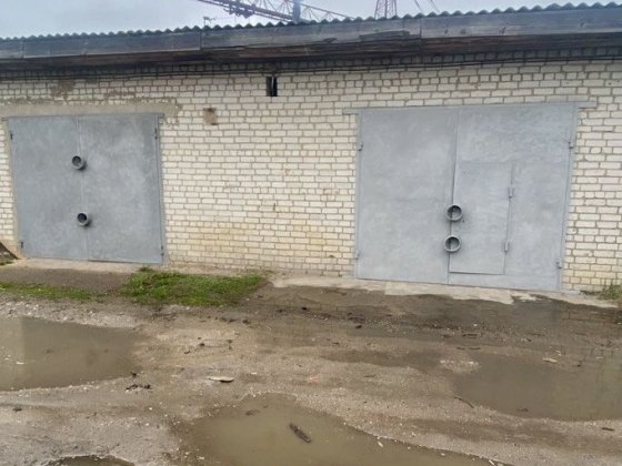 Продам гораж 2 міста 108 м2 опалиня,оглядова яма , погриб. М. Шостка Шостка