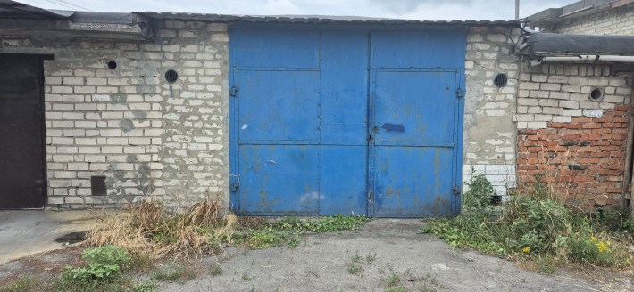 Продам гараж за недостроенной поликлиникой. - фото 1