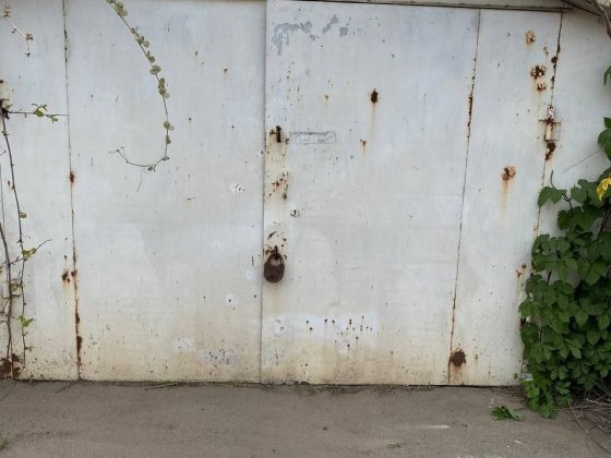 Гараж Паустовского (посёлок Котовского)