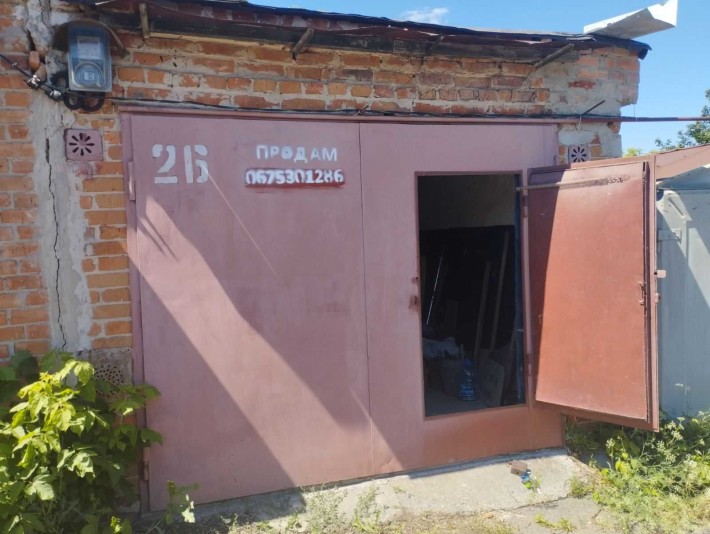 Продам цегляний гараж у ГК «Восход» (Полтава). Електрика, документи в порядку - фото 1