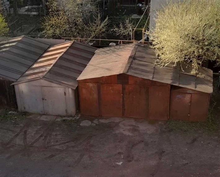 Металевий гараж на два бокси по Кармелюка. Можлива оренда - фото 1