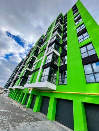 Продаж гаражу вбудований у житловий будинок - фото 1