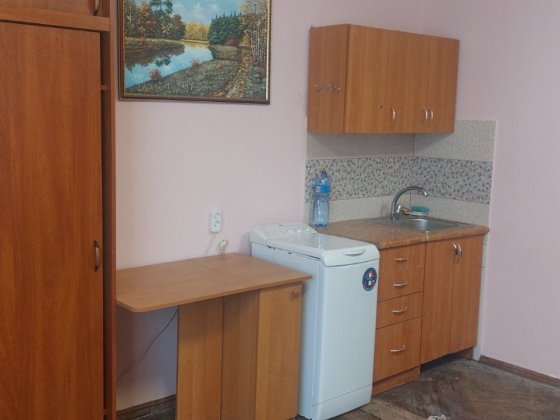 Здається кімната в гуртожитку на Чорних Запорожців Бровары