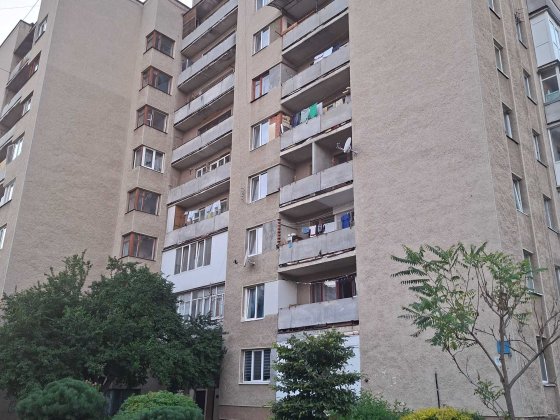 Оренда кімнати в гуртожитку,вул.Довженка 10.