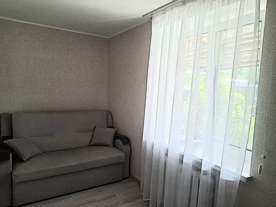Здається комфортна кімната у центрі( без відключення). 2 туалети у квартирі. Полтава