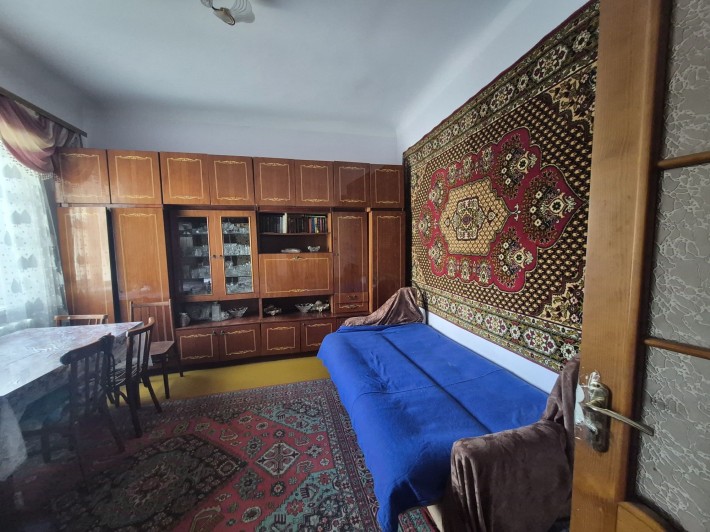 Здам ліжко-місце для проживання дівчини. Грабник. - фото 1
