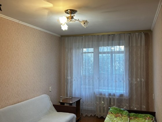 Здається кімната по вул Шмідта ( буд.Офіцерів) Винница