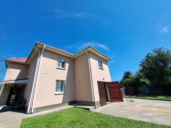 АКТУАЛЬНО! Оренда будинку 172м2 з ГАЗОВИМ опаленням. 5 кімнат. Є гараж. Можна з ТВАРИНАМИ