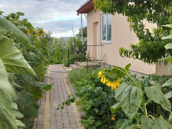 Здається будинок Небежка
