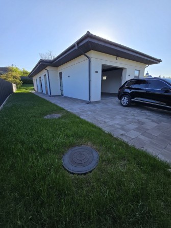 Оренда сучасний будинок 137 м² із каміном та терасою в Козині - фото 1