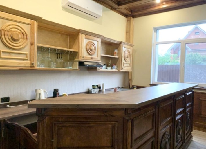 Оренда будинку Можливо під офіс, для сім’ї - фото 1