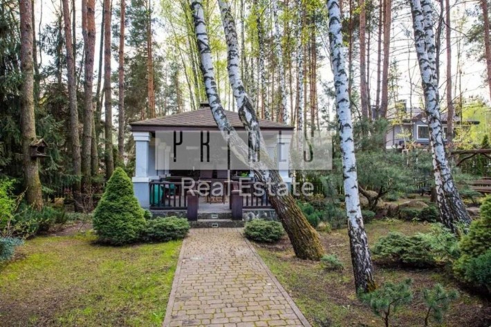 Оренда  будинку 324м2 у сосновому лісі КМ  Riviera Village,  село Лебедівка за 20 км від Києва. - фото 1