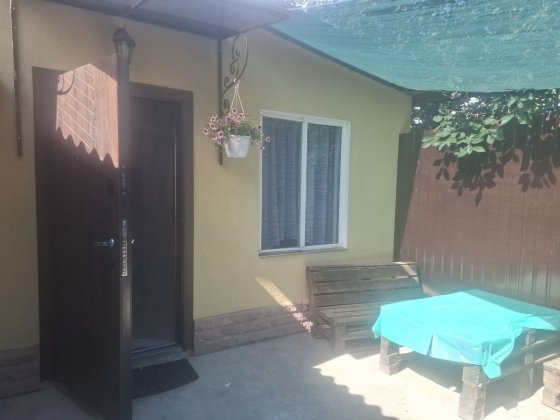 Здається   будиночок Корсунці