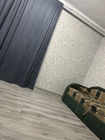 Здається будинок у смт Балабине  Пропонується в оренду просторий будинок для великої родини. - фото 1
