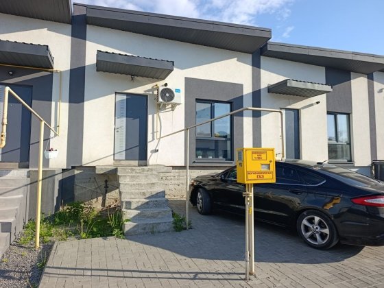 Оренда котеджу на тривалий термін Ровно