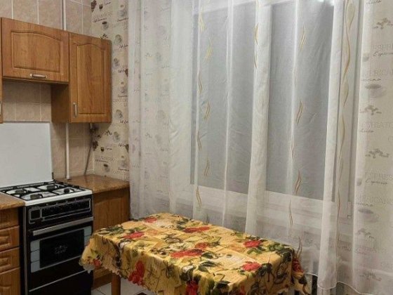Сдам крупногабаритную квартиру левый берег 2й район Кам'янське