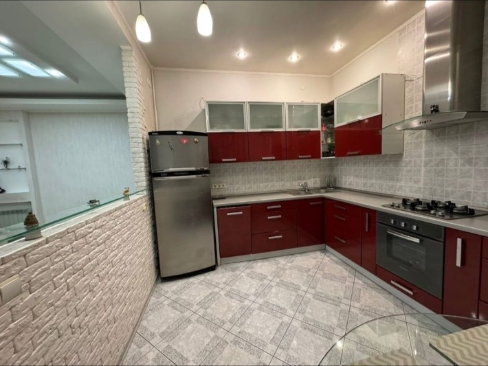 Сдам 2-3-4х к комнатную кв-ру 20.000 АО  Центр - фото 1
