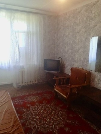 Сдам 3-х комнатную квартиру в жилом состоянии - фото 1