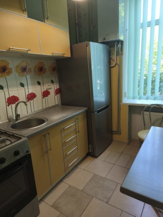 Сдается двухкомнатная квартира 300$ - фото 1