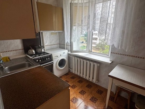 Сдам Длительно 2 ком квартиру Черноморск
