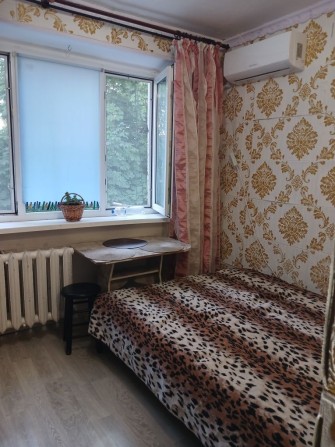 Длителная аренда ,малосемейка ,мая 11 секция 1 треттй этаж - фото 1