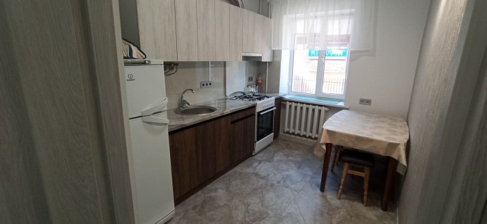 Здам 1 кімнатну квартиру в центрі - фото 1