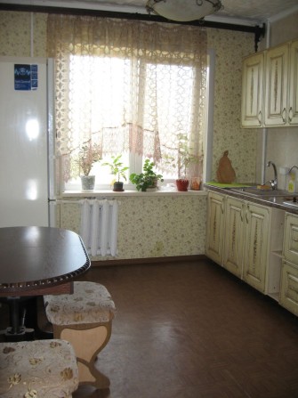 Здам 3 к Старе місто 8000 - фото 1