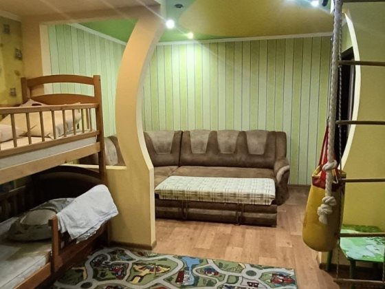 Сдам 2 комн.квартиру на Лазурном с кондиционером Краматорск