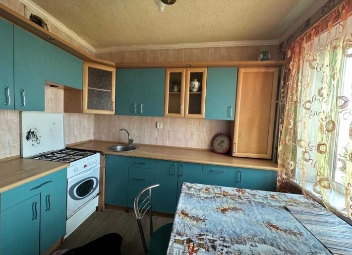 Аренда 3 комн.кв. на Станкострое ул.Днепровская 10 - фото 1