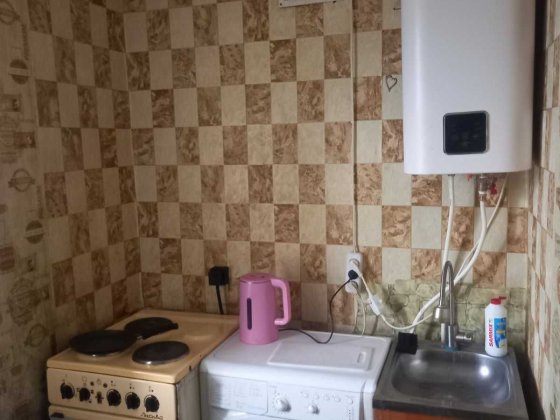сдам однокомнатную возле центрального рынка Славянск