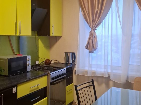 Без комісії рієлторам.Здається 2 к квартира  53,2 кВ  м 7\9 на Артема Славянск