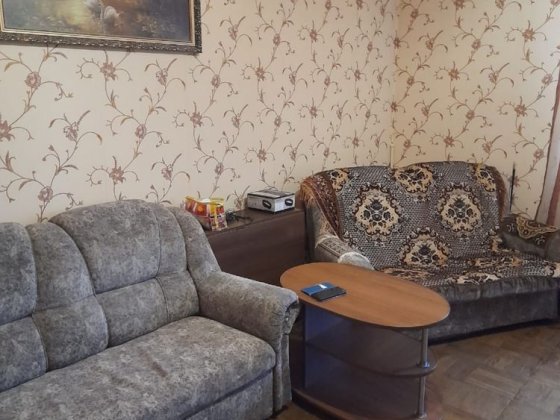 Оренда двокімнатної квартири другий поверх Славянск