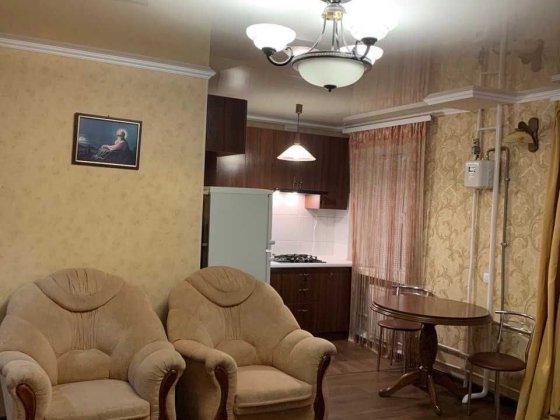Здається двохкімнатна квартира в центрі. Славянск