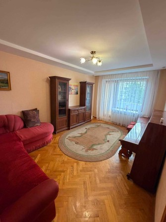 Оренда трьох кімнатної квартири - фото 1