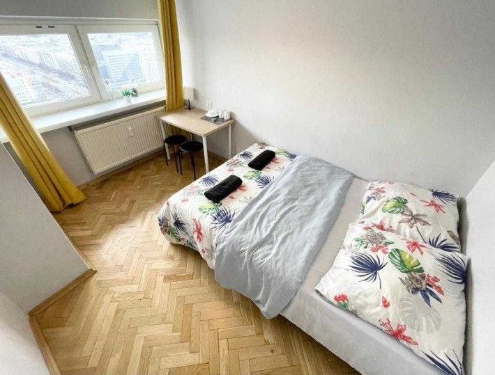Здам квартиру в центрі Варшави (9-12 серпня) для 2 осіб - фото 1