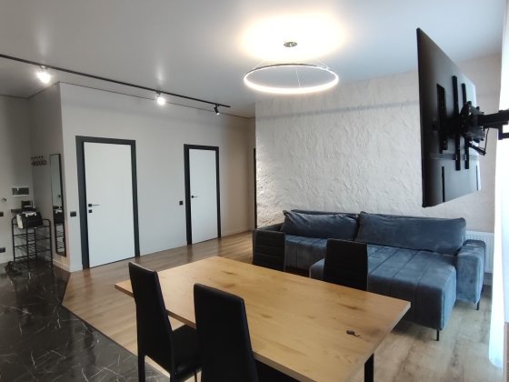Оренда 3 х кім квартири в ЖК U Home Зміїнець