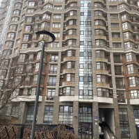 Продається велика 4-к.квартира в центрі Києва вул.Б.Хмельницького 58а Киев