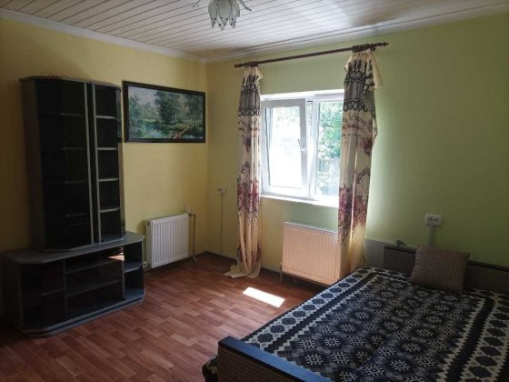 Здам довгостроково однокімнатну квартиру. Білогородка