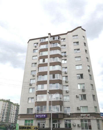 Оренда 1 кімнатна квартира жк Підкова 2 поверх простора квартира 39 м2 окремо кімната окремо кухня м - фото 1