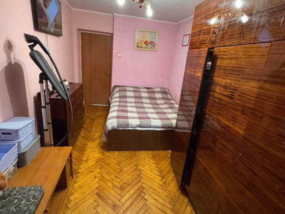 Здається 3-кімнатна квартира на вул. Патона, Залізничний район. На тривалий термін Скнилов