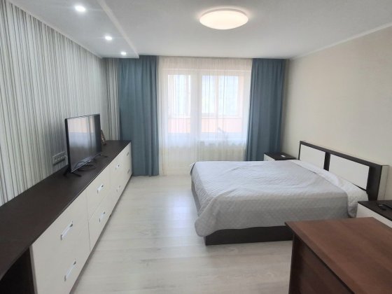 ЦЕНТР. Здається простора 2к квартира 73 м² з інвертором (Deye)! Закрита територія, Бориспіль. Бориспіль