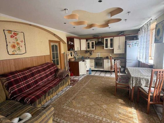 Здається в оренду простора 3-кімнатна квартира. Вул. Чорновола 101 Ивано-Франковск