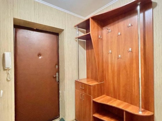 Оренда! 3-кімнатна квартира в центрі міста з меблями і технікою Сумы
