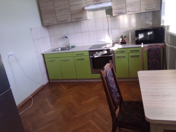 Терміново здається 2 км кварт р-н Фастівської,в будинку ,вільна, ключі! Черновцы