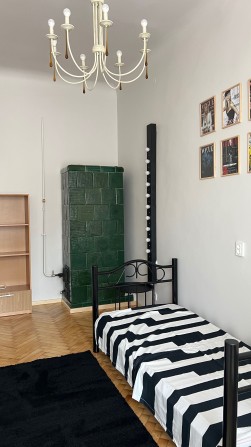 Здам в оренду 2 кімнатну квартиру в центрі.ВЛАСНИК!Після ремонту.500€ - фото 1