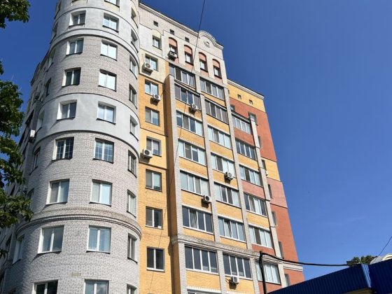 Оренда квартири в елітному будинку у центрі міста Чернигов
